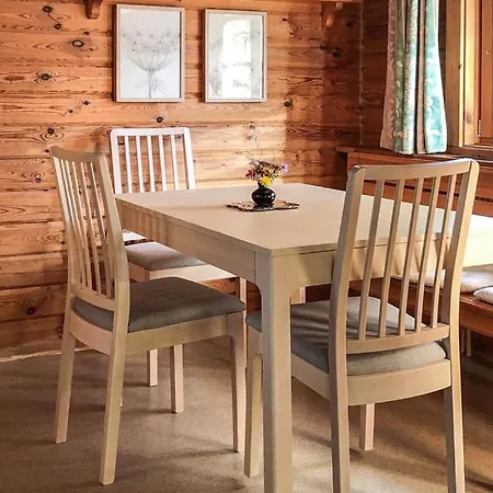 Neckar 70 度假居 *